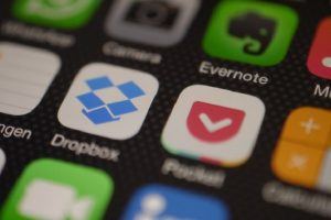 10 Essential Online Tools For Distance Learning