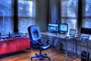 How To Motivate Students Online: What Works And What Doesn’t