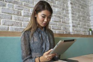 6 Tried And Tested Ways To Capture Your Learners’ Attention In An Animated Video