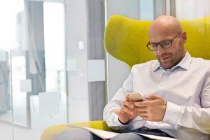 6 Reasons Why You Need A Mobile Learning Management System