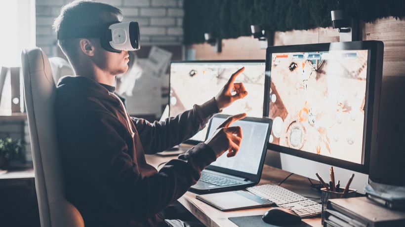 5 Benefits Of Using Augmented And Virtual Reality Technologies In eLearning  - eLearning Industry