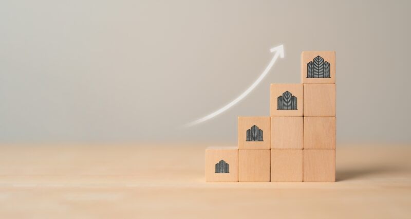 How High-Performing Organizations Scale Learning Without Scaling Costs